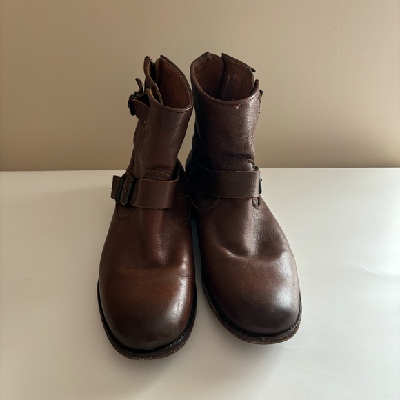 FRYE Tyler Engineer Leather Boots Women's Size 9 B Cognac Brown - Picture 3 of 9